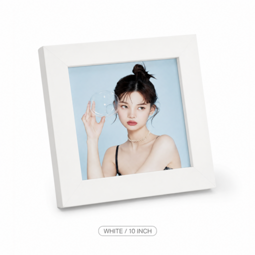 V1197-RC-072008-00.png 8-Inch White Square Wall-Mounted Photo Frame Set – image 1