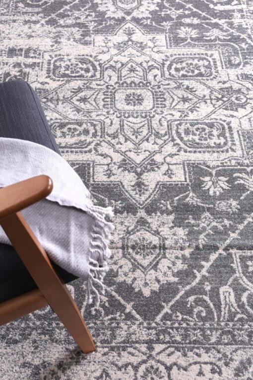 Brand Venture Delicate Ivory Grey Rug 300 x 400 cm – image 7
