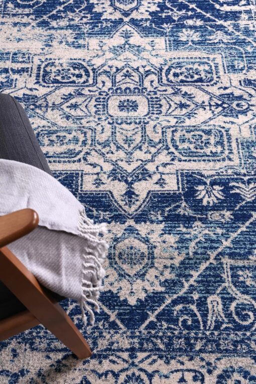 Brand Venture Delicate Rug 300 x 400 cm – image 6
