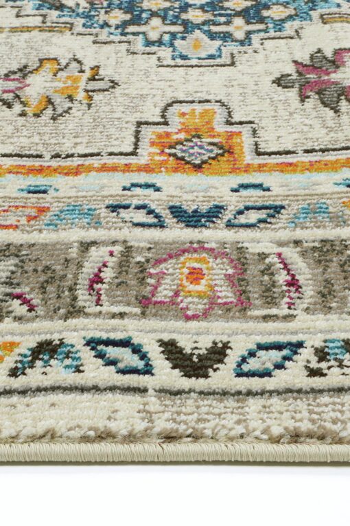 Brand Venture Delicate Floor Rug, Erased-Weave Design – image 4