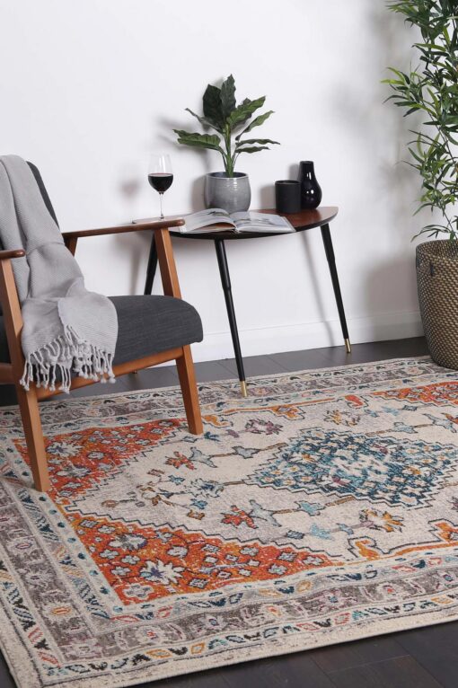 Brand Venture Delicate Floor Rug, Erased-Weave Design – image 7