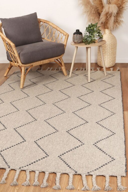 Brand Venture Goa D2 Hand-Tufted Wool Blend Rug 300x400 – image 2