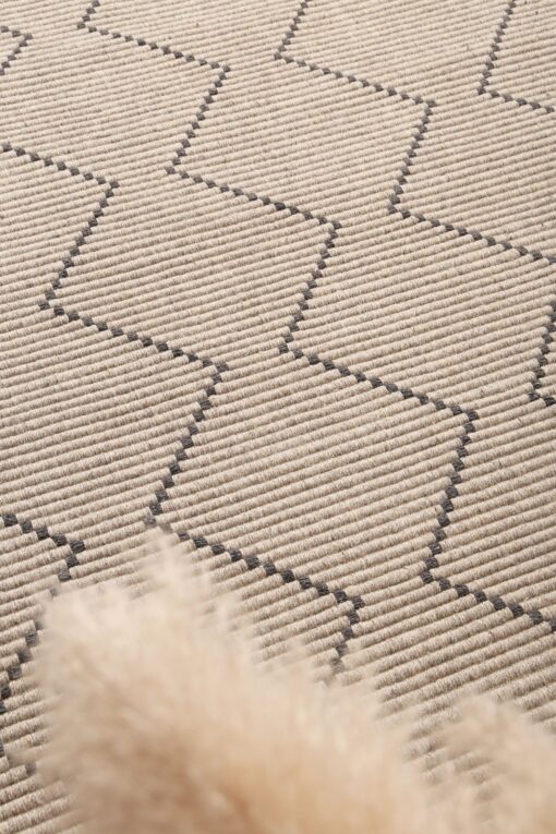 Brand Venture Goa D2 Hand-Tufted Wool Blend Rug 300x400 – image 4