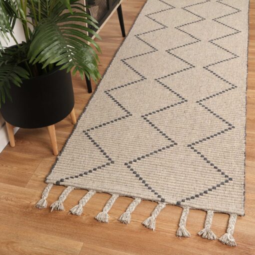 Brand Venture Goa D2 Hand-Tufted Wool Blend Rug 300x400 – image 8