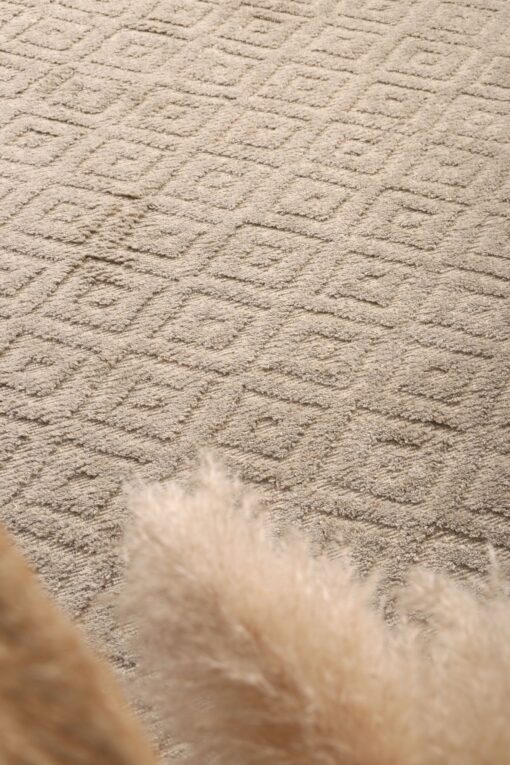 Brand Venture Goa D4 Ash Hand-Tufted Wool Rug – image 4