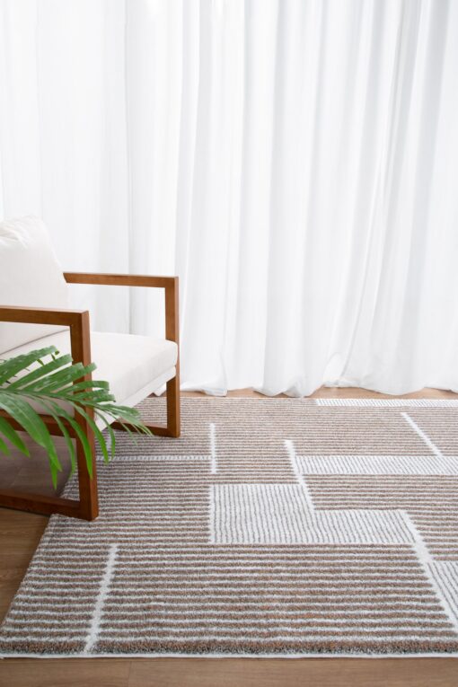 Brand Venture Indulgence Polyester Rug 2cm Pile – image 1