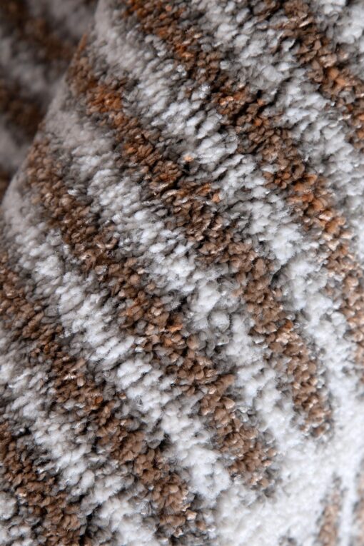 Brand Venture Indulgence Polyester Rug 2cm Pile – image 3