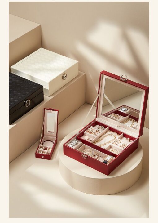 Elosung Red Jewellery Box with Mirror and Lock – image 3