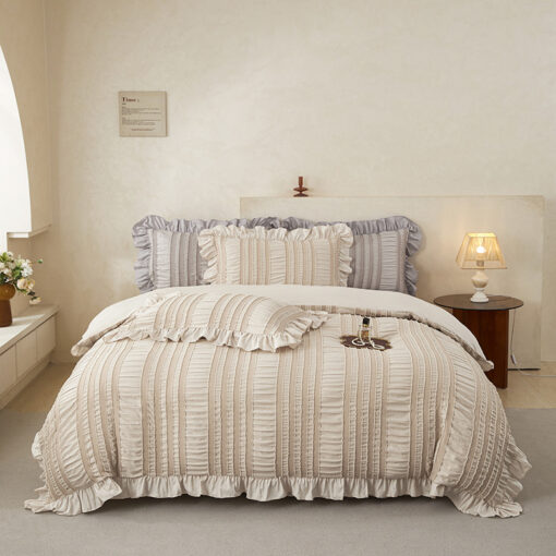 V888-ELOSUNG49373-202604071205-00.jpg Elosung Beige Ruffle Seersucker Duvet Cover – image 1