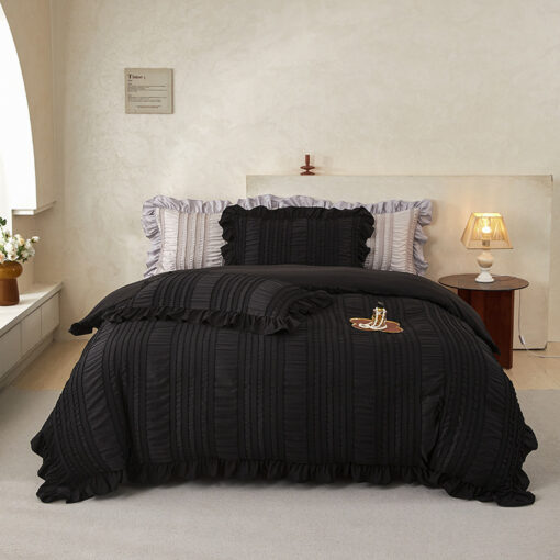 V888-ELOSUNG49376-202604071205-00.jpg Elosung Black Ruffle Seersucker Queen Duvet Cover – image 1