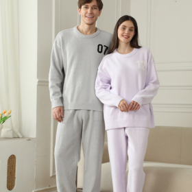 Elosung Women's Fleece Pajamas with Knitted Motif – image 1