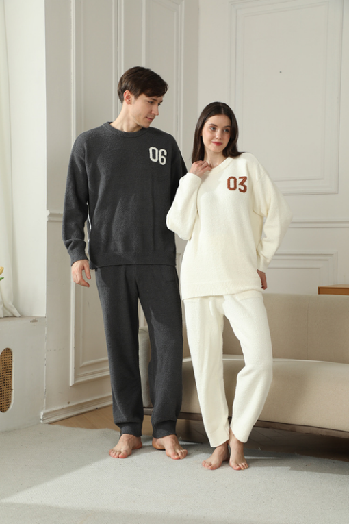 Elosung Men's Fleece Pyjama Set with Knitted Motif – image 3