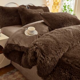 Elosung 4 Piece Faux Mink Bedding Set – image 1
