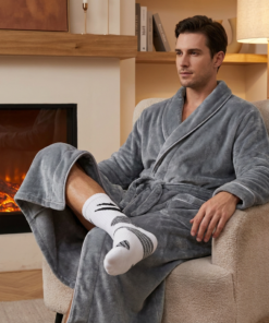 Elosung Grey Flannel Robe with 2 Sock Pairs - Image 4