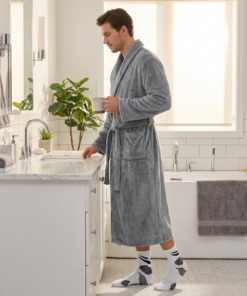 Elosung Grey Flannel Robe with 2 Sock Pairs - Image 5